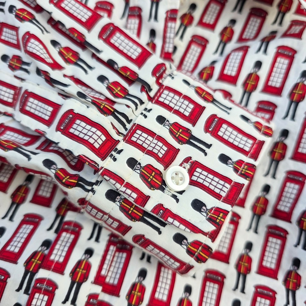 Talbots Petite London Print Shirt Red Phone Booth Guards Novelty Cotton ButtonUp - Picture 6 of 7